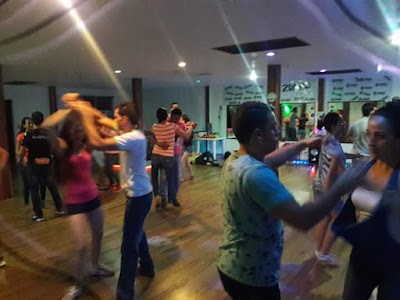 Photos of Academia Baila Con Shir