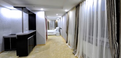 Photos of Gobi Deluxe Hotel and Resort