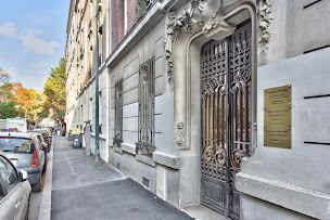 Photo n°5 de Tailleur Thomas - Ostéopathe à Clichy (Ostéopathe)