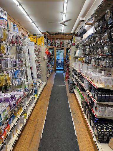 Guse Hardware - Visual