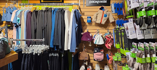 Mountain Shop - Visual