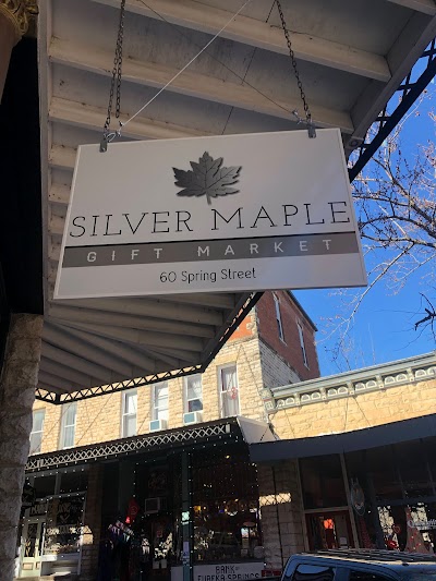 Silver Maple Market on Spring Street