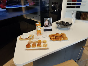 Photo n°36 de Lexus Melun Team Toy à Vert-Saint-Denis (Vendeur de voitures d'occasion)