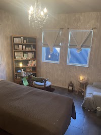 all hand treatment salon bloom