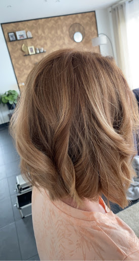 Lge Coiffure à Domicile - Thumbnail