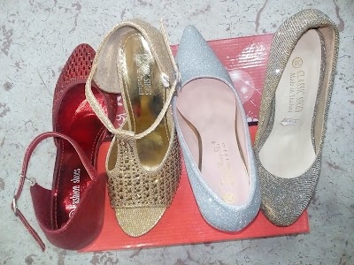 Photos of 12+fashion lady's footwear shop