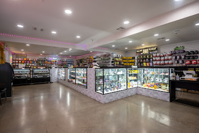 Photo of Goldn Bloom Perris