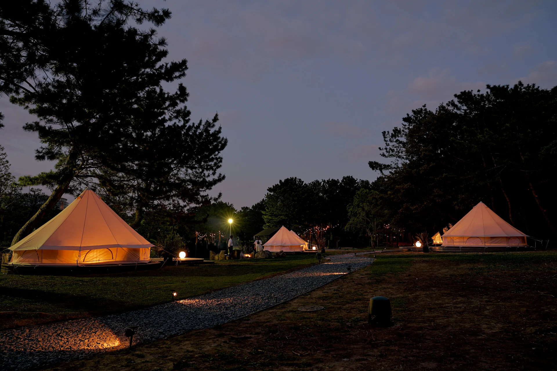 small planet CAMP&GRILL（稲毛海浜公園内）