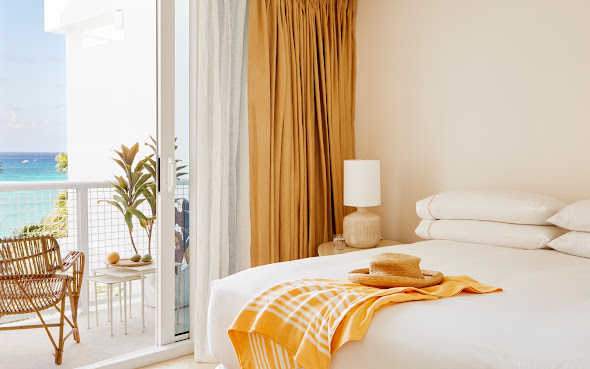 Palm Heights by null