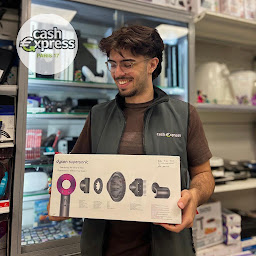 Photo n°26 de Cash Express Magasin d'occasions Multimédia, Image et Son, Téléphonie, Bijoux, Achat d'or à Paris (Magasin de jeux vidéo)