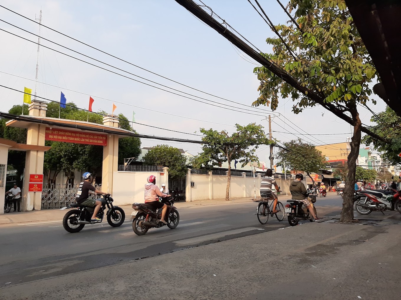 cong-an-huyen-hoc-mon