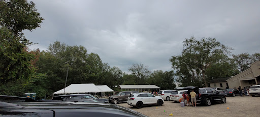Grindley Lodge Parking Lot - Thumbnail