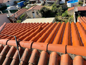 Photo n°1 de MTP RENOV Couvreur Peinture Façade Perpignan 66Nettoyage toiture Réparation Rénovation Couverture Artisan St-Estève Toulouges à Perpignan (Couvreur)