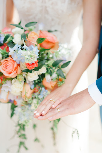A Love's In Bloom Gallery - United States