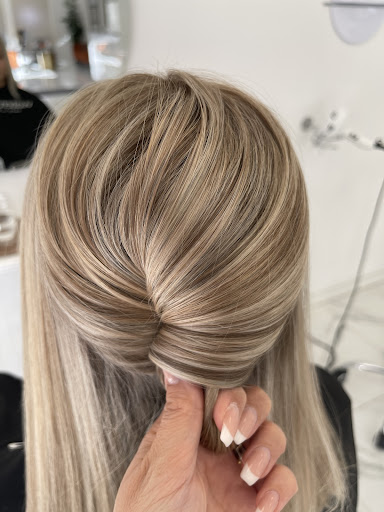 Clinic & Hair - Skönhetssalong Södermalm - Thumbnail