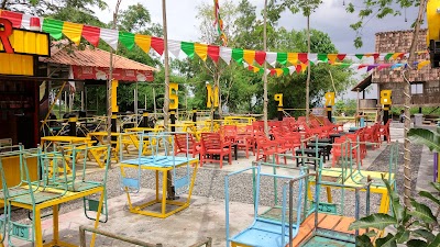 Photos of Giri Hills