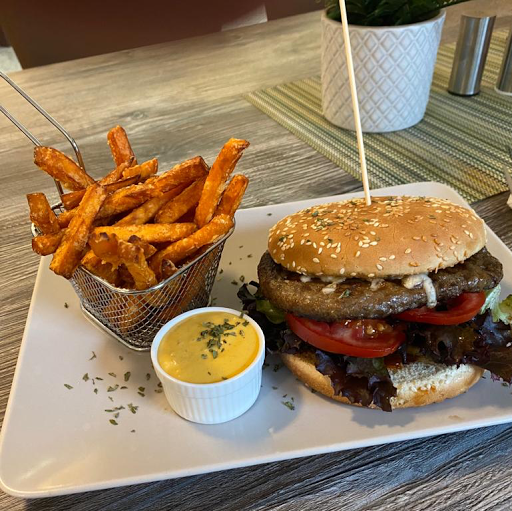 Very Crispy House of Fries - Thumbnail