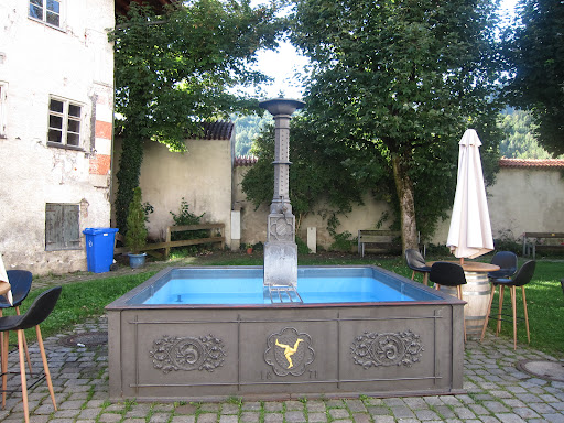 Gusseiserner Brunnen Logo