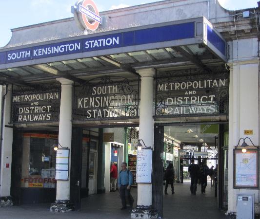 Station post