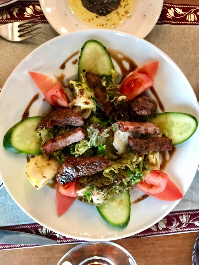 Beso Restaurant bistro