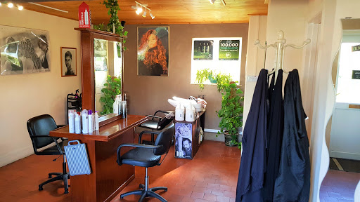 Julianne's Hair Salon Gallery - United Kingdom