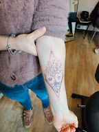 Symbol Inked Tattoo à Saint-Nazaire