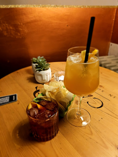 Le Baudelaire Wine & Gin Bar - Thumbnail
