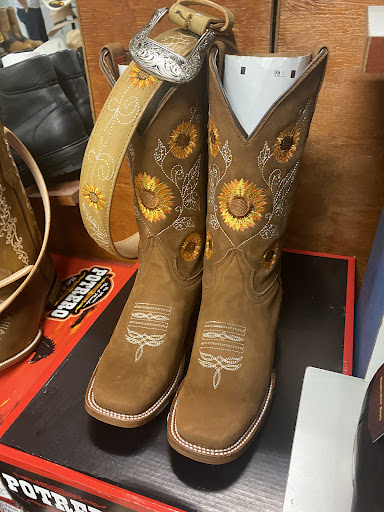 Rodeo Azteca - Visual