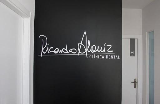 Clínica Dental Ricardo Alaniz - Thumbnail