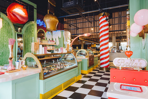 Bella's Ice & Candy Store Logo