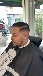 Photo n°8 de Éléganc’hair à Nîmes (Barbier)