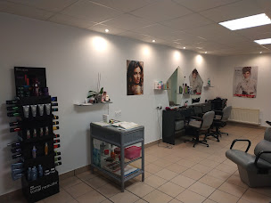 Photo n°2 de Diminutif à Ennezat (Salon de coiffure)