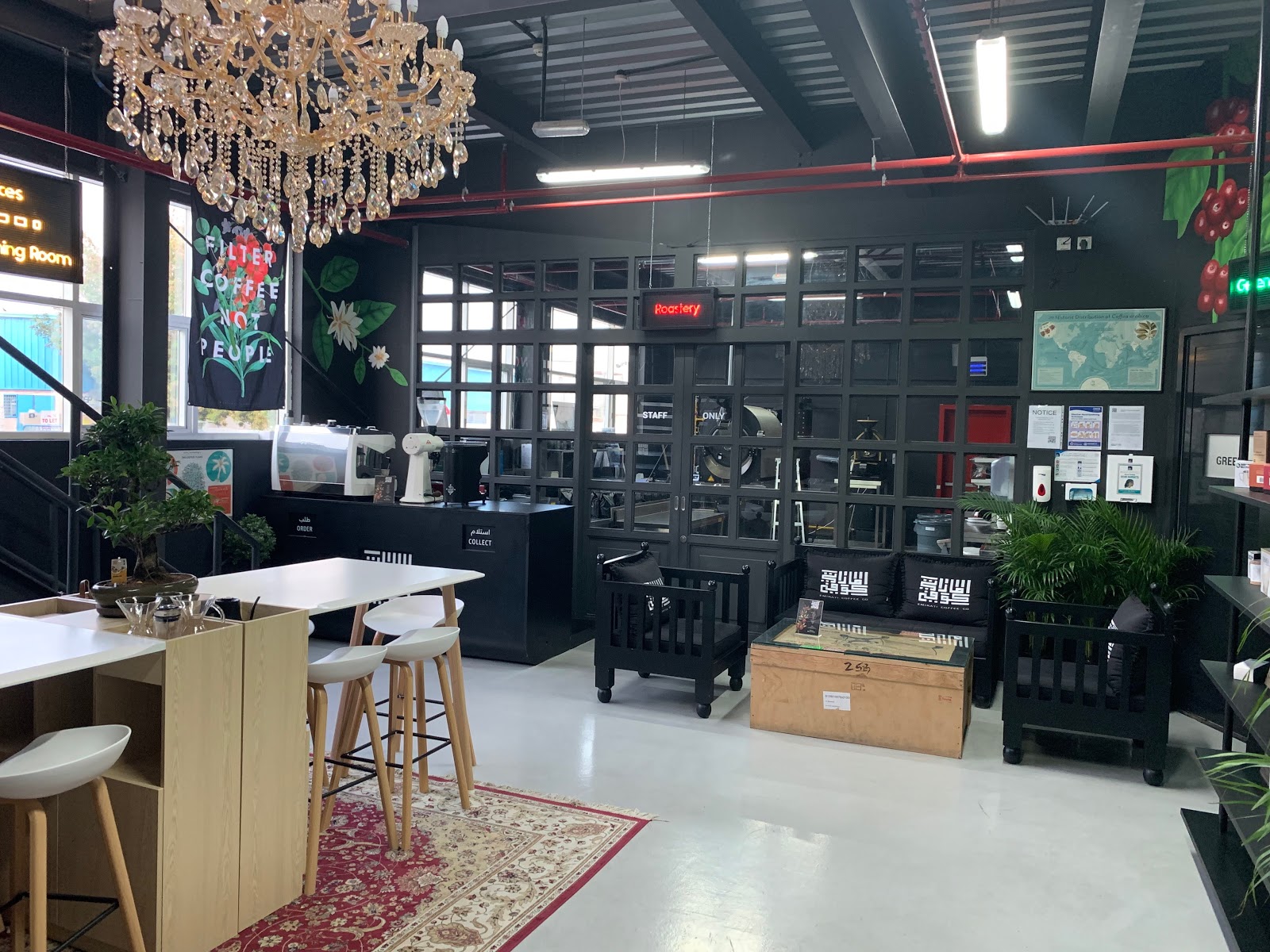 THREE Coffee - صورة 4