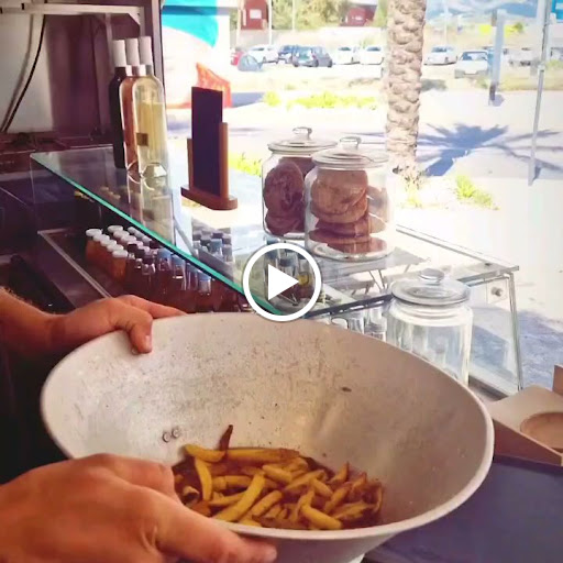 Photo 2 - O'VanBurger Food truck