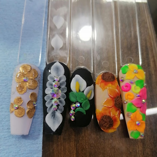 Zully Guevara Studio - Thumbnail