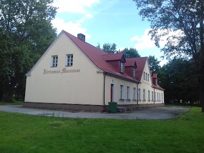 Photos of J&auml;rvamaa Muuseum