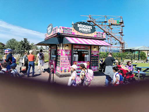 Delicious Donuts (Clock Tower) - Thumbnail