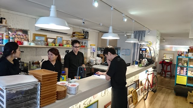 The Who Cafe 框影咖啡