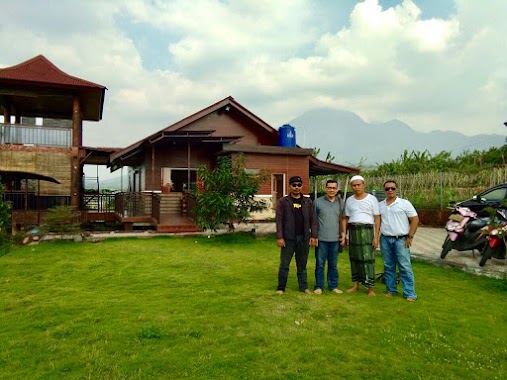 Villa Juragan, Author: Andri Saputra