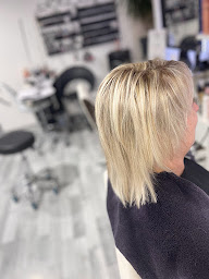 Photo n°15 de studio 25 coiffeur visagiste Barber à Carqueiranne (Tatoueur)