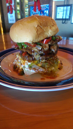Lucky's Burger N Tap - Thumbnail