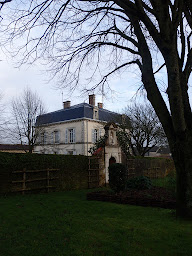 Photo n°5 de Mairie de Bazoges en Pareds à Bazoges-en-Pareds (Hôtel de ville)