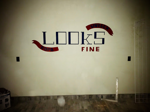 LOOKS FINE (Ropa Unisex) - Thumbnail