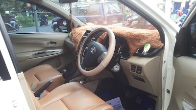 Photos of salon poles mobil ONEtech auto
