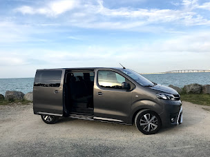 Photo n°2 de VTC Philippe KOEHL La Rochelle, Ile de Ré , Ile d'Oléron à Dompierre-sur-Mer (Service de chauffeur particulier)