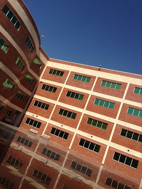 Ibn Sina National College for Medical Studies, Author: صابرين بخش