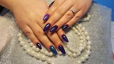 Eva Nails