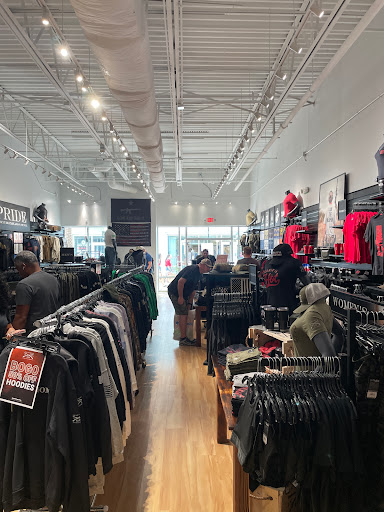 Grunt Style @ Tampa Premium Outlets - Thumbnail