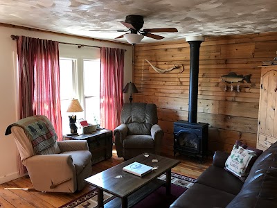 Whispering Pines Guest Cabin