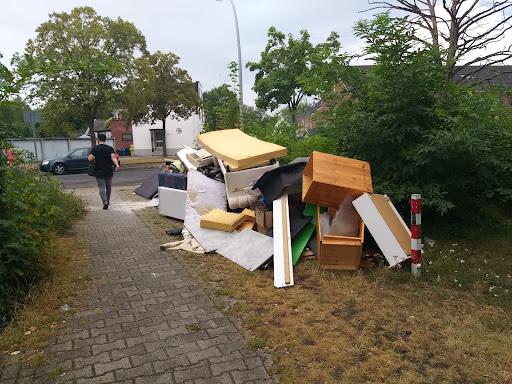 Entrümpelung Düsseldorf - Rümpelmannschaft